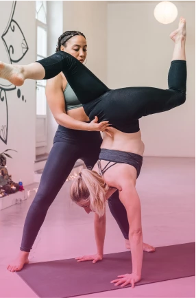 Curso de Yoga para Instrutores (WebHoje)