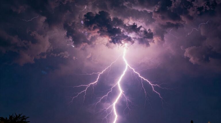 Sonhar com um trovão colorido no nicho Sonhos Sonhar com trovão colorido: interpretação de sonho com raios coloridos iluminando o céu